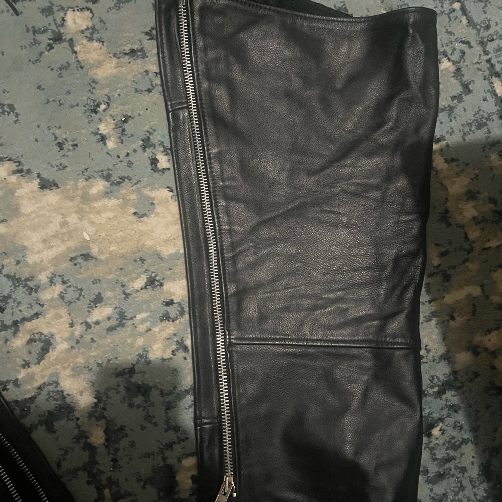 Black Leather Riding Chaps - Picture 3 of 8